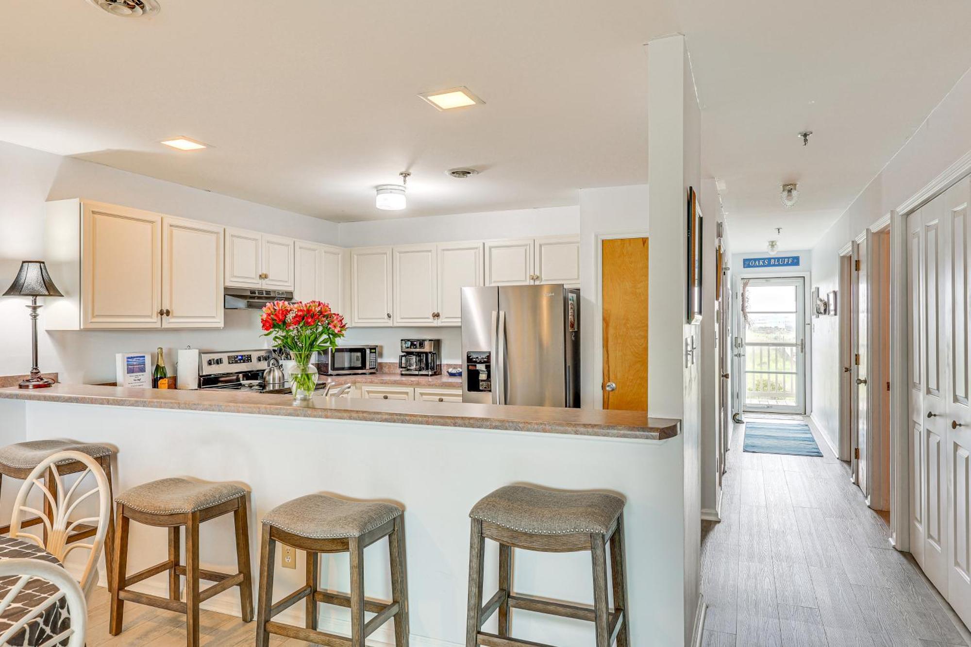 Oak Island Beachfront Condo With Community Pool Exteriör bild